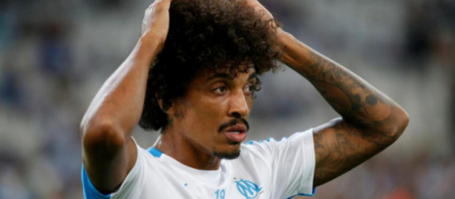 Luiz Gustavo fait le duo avec Kevin Strootman dans l'entrejeu, au grand plaisir de Dimitri Payet.