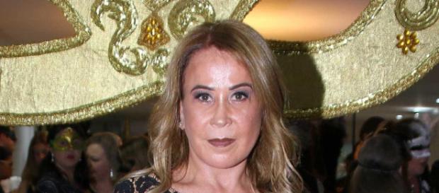 A ex-esposa de Zezé Di Camargo declarou apoio abertamente a Bolsonaro A ex-esposa de Zezé Di Camargo declarou apoio abertamente a Bolsonaro