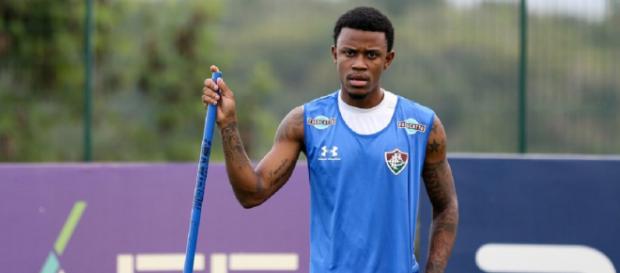 De volta após um ano, Calazans deve ser relacionado para o Fla-Flu (Foto: Explosão Tricolor) De volta após um ano, Calazans deve ser relacionado para o Fla-Flu (Foto: Explosão Tricolor)