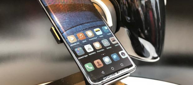 Huawei's new 512GB Porsche Design Mate RS phone costs €2,095 (~S ... - com.sg Huawei's new 512GB Porsche Design Mate RS phone costs €2,095 (~S ... - com.sg