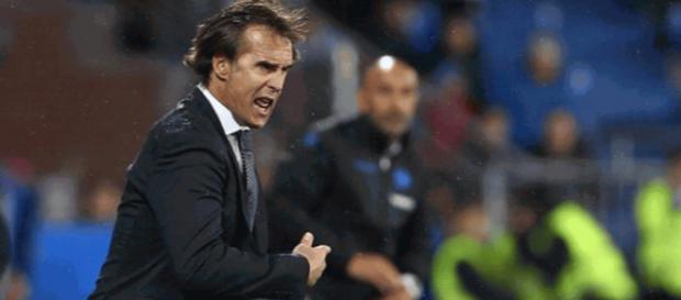 Julen Lopetegui pourrait perdre sa place d'entraîneur si le Real perd contre le FC Barcelone le 28 octobre Julen Lopetegui pourrait perdre sa place d'entraîneur si le Real perd contre le FC Barcelone le 28 octobre