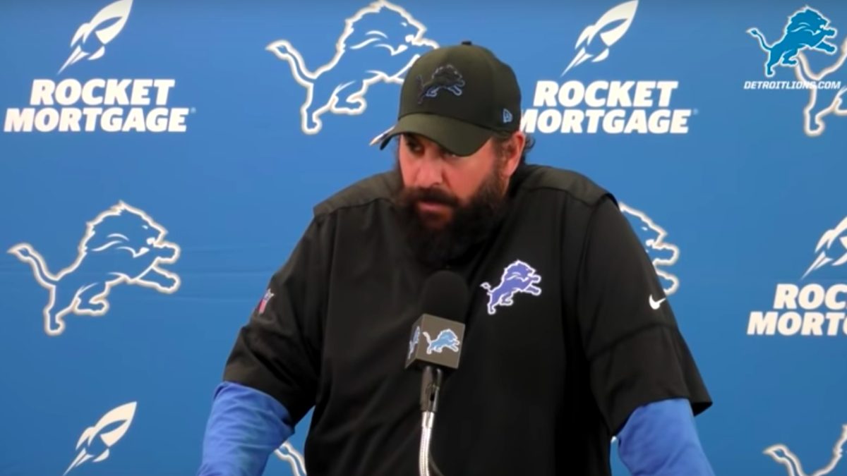 Matt Patricia snaps at reporter for posture at news conference