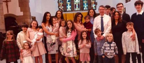 Britain's biggest family just welcomed their 21st child into the world. [Image @Netmums/Twitter]