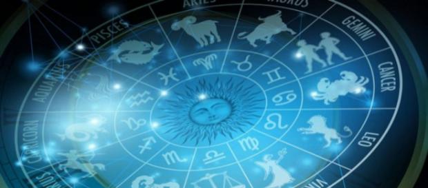 Previsões dos signos para este domingo Previsões dos signos para este domingo