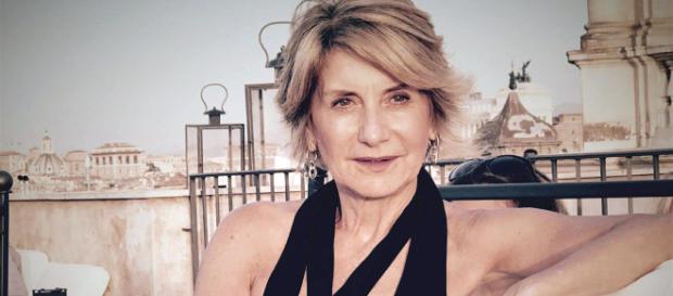 Tiziana Ferrario spara a zero sui pentastellati Alessandro Di Battista e Luigi Di Maio. Tiziana Ferrario spara a zero sui pentastellati Alessandro Di Battista e Luigi Di Maio.