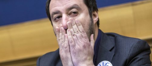 Roma, grida 'buffone' a Matteo Salvini e viene portata in questura