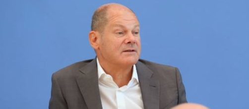 Scholz ritiene che l'Italia dovrebbe avere il reddito di cittadinaza