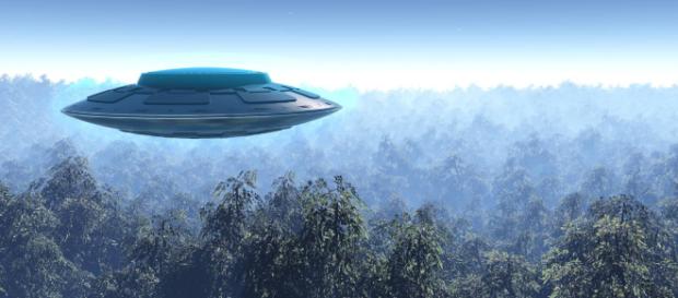 Irlanda, piloti di aereo di linea riferiscono di aver visto degli UFo sulla costa sud-occidentale Irlanda, piloti di aereo di linea riferiscono di aver visto degli UFo sulla costa sud-occidentale