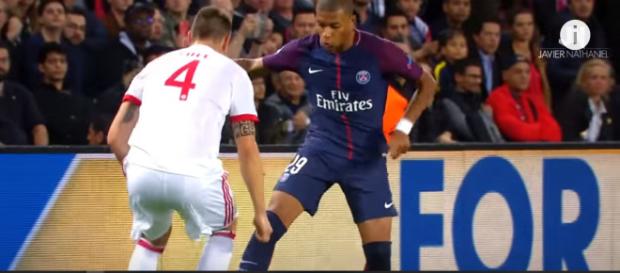 Kylian Mbappé (Imagem via Youtube) Kylian Mbappé (Imagem via Youtube)