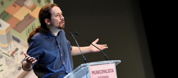 Pablo Iglesias opina que la bandera de la República no va a resurgir Pablo Iglesias opina que la bandera de la República no va a resurgir