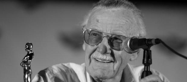 Stan Lee ist tot - Marvel-Legende stirbt im Alter von 95 Jahren - gamestar.de Stan Lee ist tot - Marvel-Legende stirbt im Alter von 95 Jahren - gamestar.de