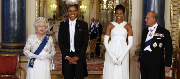 El día que Michelle Obama tocó a la Reina Isabel El día que Michelle Obama tocó a la Reina Isabel