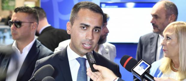 Pensioni, il vicepremier Di Maio ha annunciato Quota 100 per il mese di febbraio e il reddito di cittadinanza a marzo - progettoalternativo.com Pensioni, il vicepremier Di Maio ha annunciato Quota 100 per il mese di febbraio e il reddito di cittadinanza a marzo - progettoalternativo.com