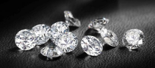 Scandalo dei diamanti: banche colpevoli, clienti truffati