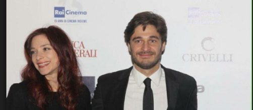 L'attore Lino Guanciale con Antonietta Bello.