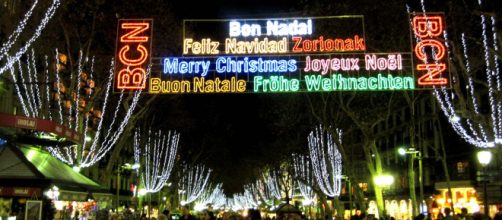 Multilingual Christmas lights in Barcelona, Spain. [Image Oh Barcelona/Flickr]