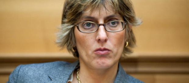Contratto scuola: aumenti 2019, 2020 e 2021 di € 45, 58 e 72, ipotesi titolarità di sede. Contratto scuola: aumenti 2019, 2020 e 2021 di € 45, 58 e 72, ipotesi titolarità di sede.