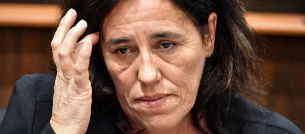 La mère de Serena "le bébé du coffre" condamné à 2 ans de prison ferme La mère de Serena "le bébé du coffre" condamné à 2 ans de prison ferme