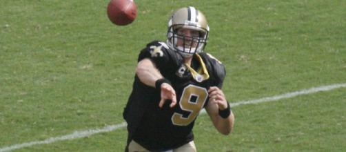 Drew Brees helped blow out the Philadelphia Eagles on Sunday [Image courtesy dbking via Wikimedia Commons]