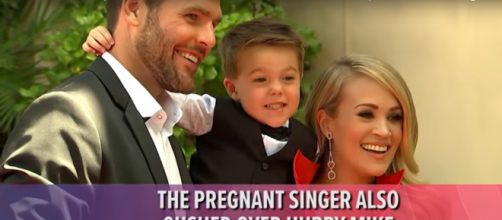 Mike Fisher's heartfelt words to wife Carrie Underwood made her Oklahoma Hall of Fame recognotion extra-special.[Image source:Access-YouTube]