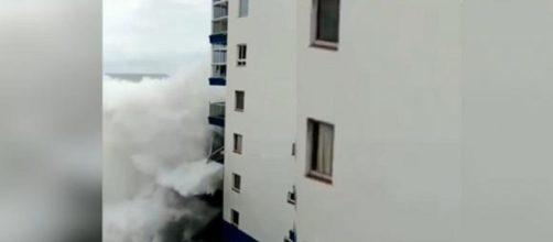 Una violenta mareggiata ha colpito Tenerife