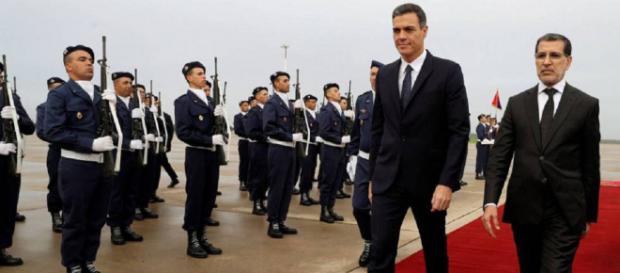 Pedro Sánchez, a su llegada a Rabat. / BALLESTEROS (EFE) Pedro Sánchez, a su llegada a Rabat. / BALLESTEROS (EFE)