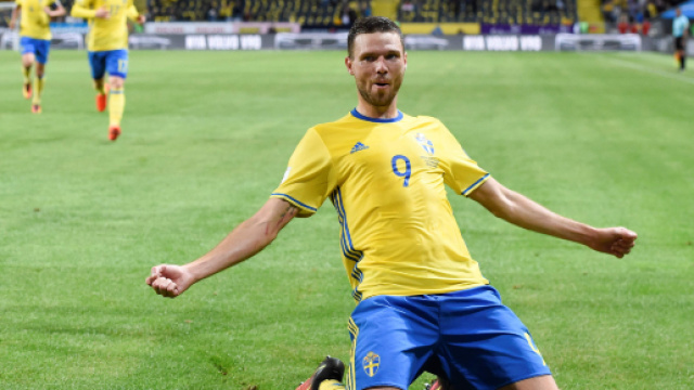 L'arbitre promet de donner deux pénalties à Marcus Berg