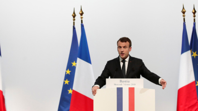 Le Service National Universel, l'une des mesures phares promises par Emmanuel Macron pendant sa campagne, sera mis en place dès 2019.