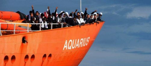 La nave Ong Aquarius sequestrata per traffico illecito di rifiuti