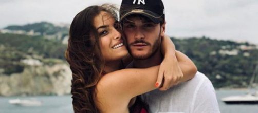 Nilufar e Giordano: lo scambio di dolci dediche su Instagram, spazza via le voci di crisi.