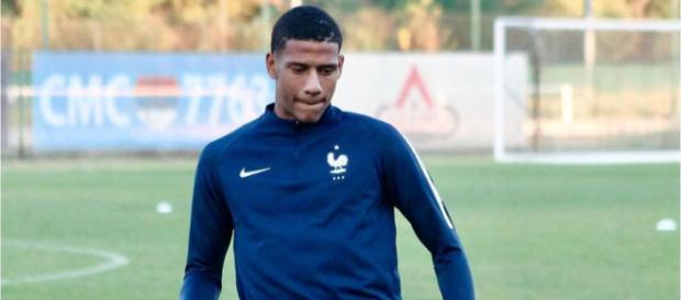 Bald in der Bundesliga unterwegs? - Jean-Clair Todibo (Instagram: jc.tdb) Bald in der Bundesliga unterwegs? - Jean-Clair Todibo (Instagram: jc.tdb)