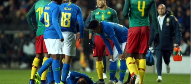 Brésil : Neymar sort sur blessure à une semaine de PSG-Liverpool Brésil : Neymar sort sur blessure à une semaine de PSG-Liverpool