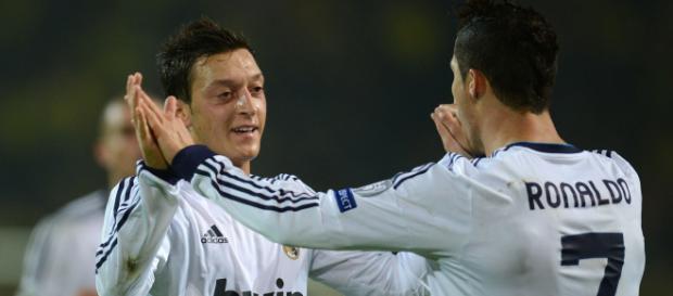 La ida de Ozil al Arsenal provoca el enojo de Cristiano Ronaldo con el Real Madrid La ida de Ozil al Arsenal provoca el enojo de Cristiano Ronaldo con el Real Madrid