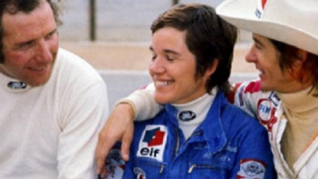 Lella Lombardi tra Vittorio Brambilla ed Arturo Merzario nel 1974
