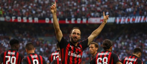 Esultanza di Higuain a San Siro