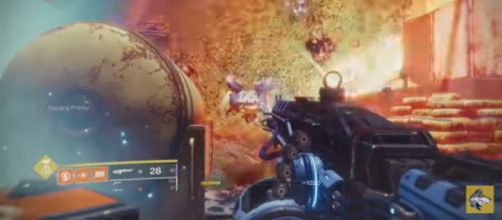 Guardians are melting enemies away with this bad boy. [Image source: xHOUNDISHx/YouTube]