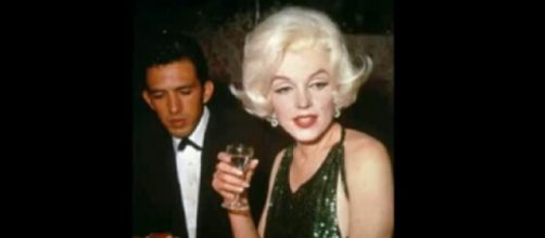 Marilyn Monroe, Golden Globe Awards 1962. [Image source/Craig Caddell YouTube video]