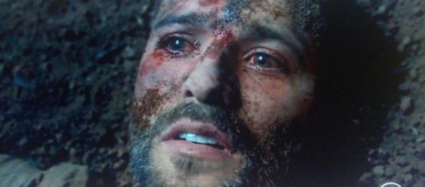 A memória de Gabriel volta e ele conta detalhes de quando quse morreu A memória de Gabriel volta e ele conta detalhes de quando quse morreu