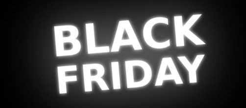Black Friday nline shopping - Image credit - Pixabay | YouTube