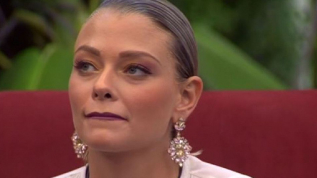 Grande Fratello VIP: Giulia Provvedi faccia a faccia con Deianira, Gollini nega tutto.