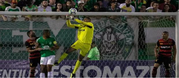 Chape venceu e jogou Sport pro Z-4. Chape venceu e jogou Sport pro Z-4.