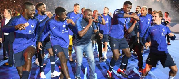 VIDÉOS - France - Pays-Bas : revivez la communion des Bleus avec ... - rtl.fr VIDÉOS - France - Pays-Bas : revivez la communion des Bleus avec ... - rtl.fr