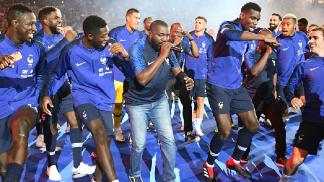 VIDÉOS - France - Pays-Bas : revivez la communion des Bleus avec ... - rtl.fr