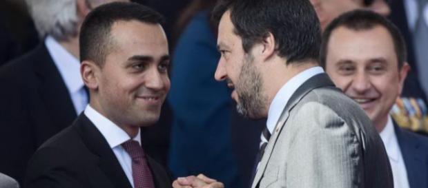 Pensioni e Quota 100, Salvini e Di Maio vogliono concedere poco di fronte alle richieste dell'UE - culturaacolori.it Pensioni e Quota 100, Salvini e Di Maio vogliono concedere poco di fronte alle richieste dell'UE - culturaacolori.it