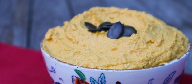 Houmous à la courge butternut rôtie - Rose Citron - rosecitron.fr Houmous à la courge butternut rôtie - Rose Citron - rosecitron.fr