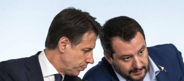 Manovra: rinvio per Quota 100 e reddito di cittadinanza per far approvare la manovra dalla Ue Manovra: rinvio per Quota 100 e reddito di cittadinanza per far approvare la manovra dalla Ue