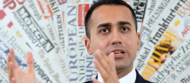 Processo Raggi, Di Maio: su vicenda giornalisti infimi sciacalli - cronachedi.it Processo Raggi, Di Maio: su vicenda giornalisti infimi sciacalli - cronachedi.it