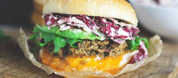 21 Veggie Burgers That Will Make You Question Meat's Existence - dealsplus.com 21 Veggie Burgers That Will Make You Question Meat's Existence - dealsplus.com