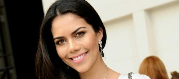 Daniela Albuquerque dá entrevista e conta sobre seu passado Daniela Albuquerque dá entrevista e conta sobre seu passado