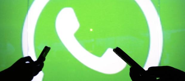 Il logo di WhatsApp, la nota chat di messaggistica istantanea più utilizzata nel mondo Il logo di WhatsApp, la nota chat di messaggistica istantanea più utilizzata nel mondo
